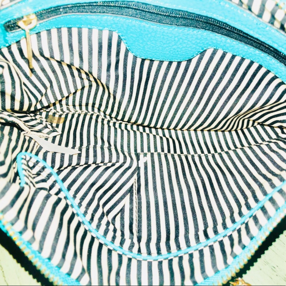 Boutique Handbag - Picture 5 of 5